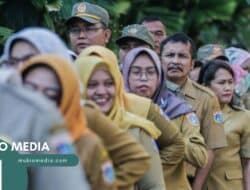 Gaji Guru PNS Naik 8 Persen Mulai Mei 2025, Tembus Rp6,3 Juta! Ini Rincian Lengkapnya 10 Gaji Guru PNS Naik 8 Persen Mulai Mei 2025, Tembus Rp6,3 Juta! Ini Rincian Lengkapnya